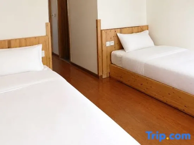Bed in Dorm (male dorm)