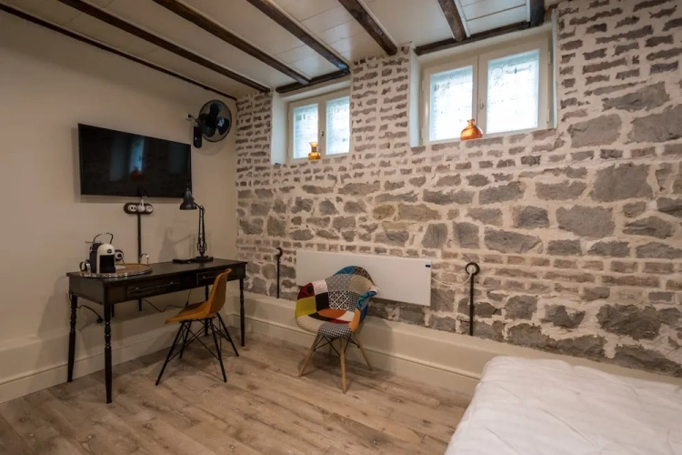 Standard Double Basement room