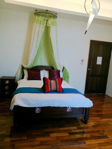 198 Red Hat B&B
