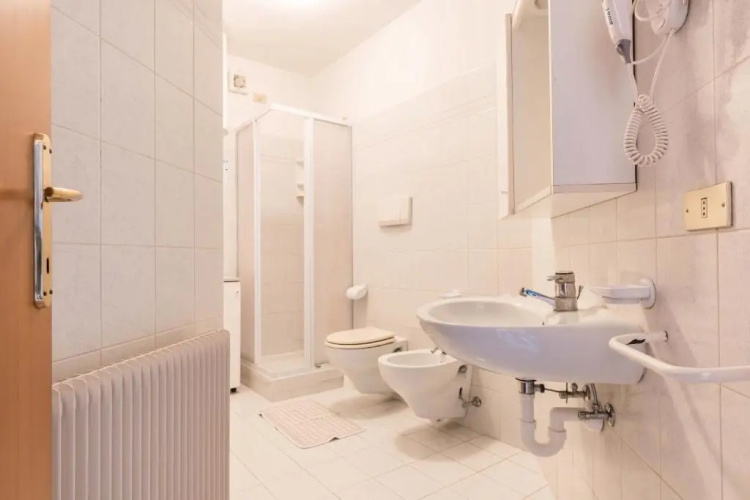 Residence Comano Girasole 1