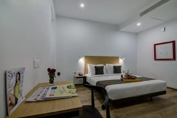 OYO Townhouse 037 Central