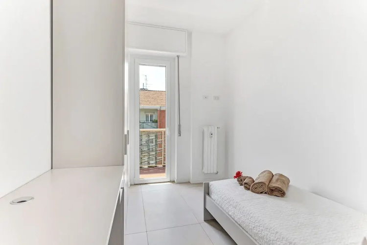 Alessia's Flat - Caroli