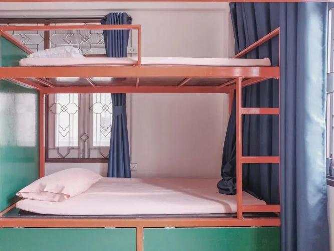 Moong Samyan Hostel and Gallery