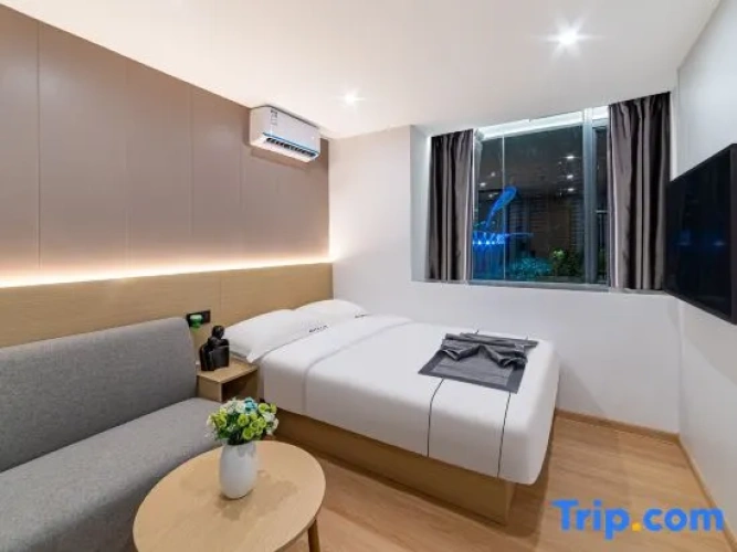 Standard Double room with garden view