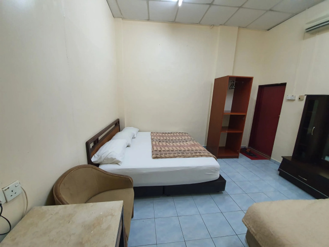 SPOT ON 90137 Casavilla Hotel Pudu