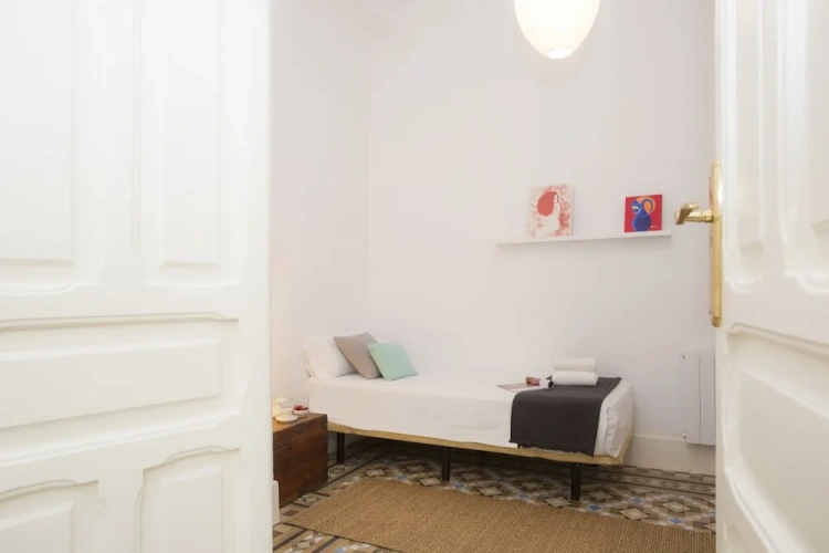 3 Bedrooms Apartment