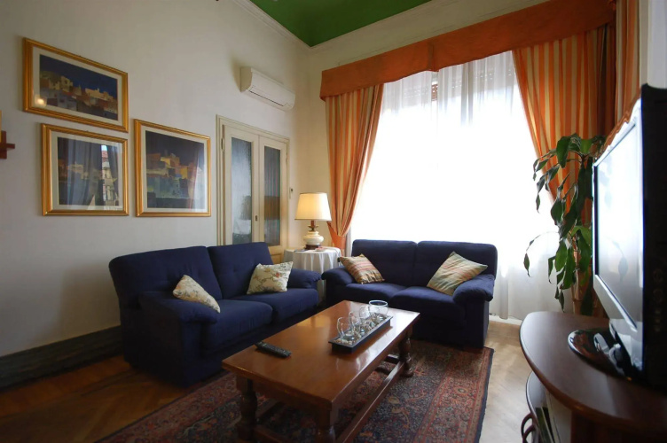 Ely Hotel