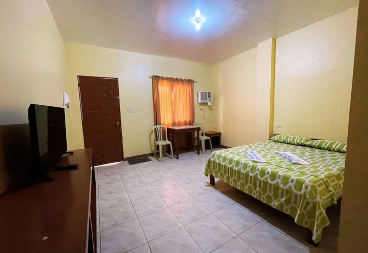 Standard Twin room with balcony