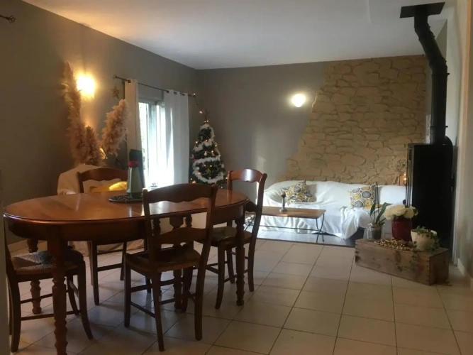 2 Bedrooms Cottage