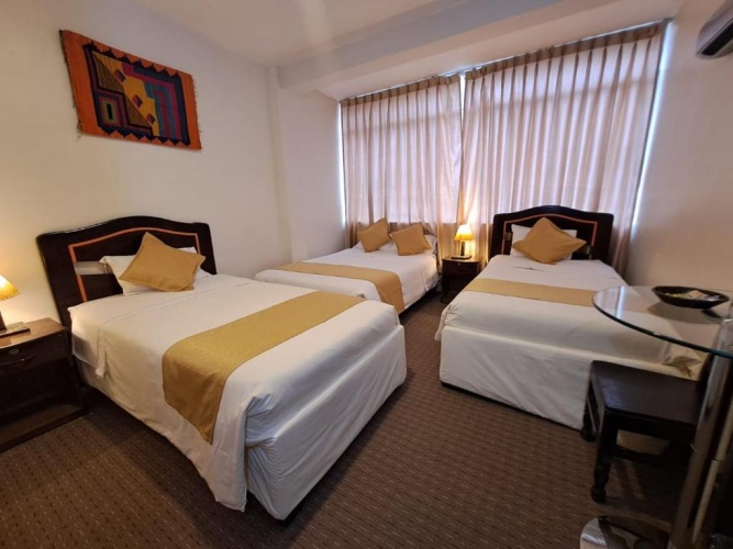 Standard Triple room