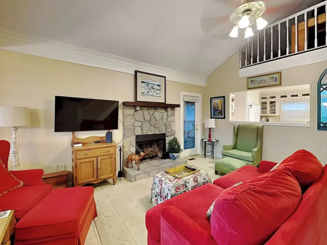 Daisy's Enchanted Cottage By Jackson Mountain Rentals - Gatlinburg, TN