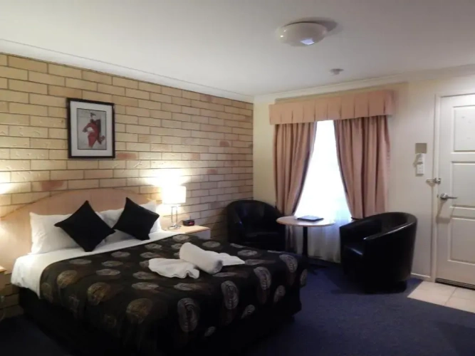 Deluxe Suite