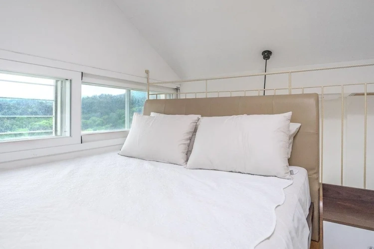 1 Bedroom Standard room with balcony