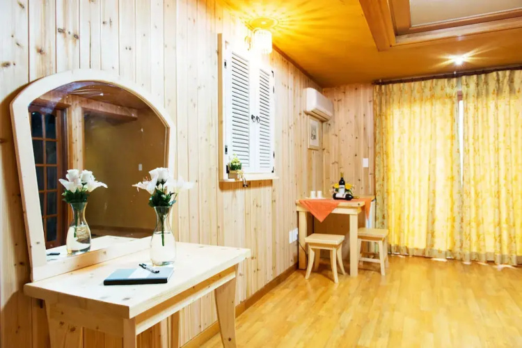 Nakwon Beach House