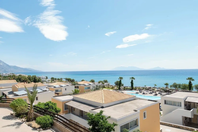 Deluxe Double room with balcony and with sea view