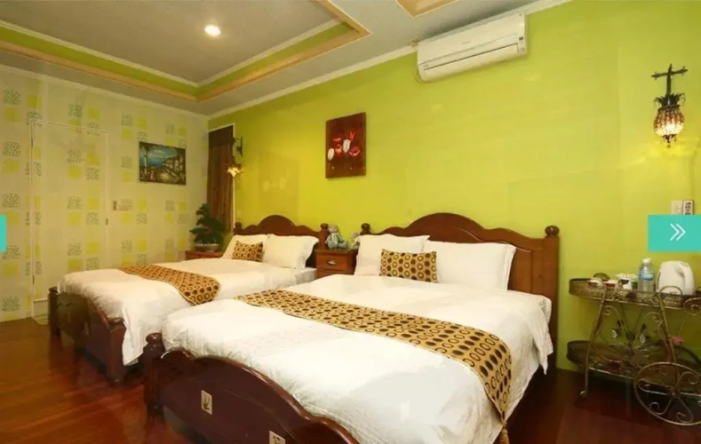 Standard Quadruple room