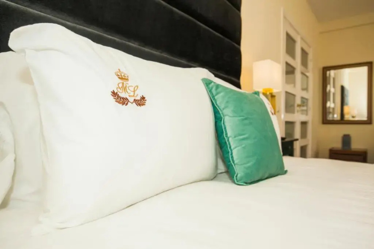 ML Apartments Charming Rooms