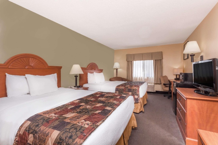 Standard Quadruple room
