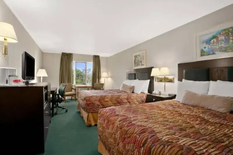 Ramada Washington