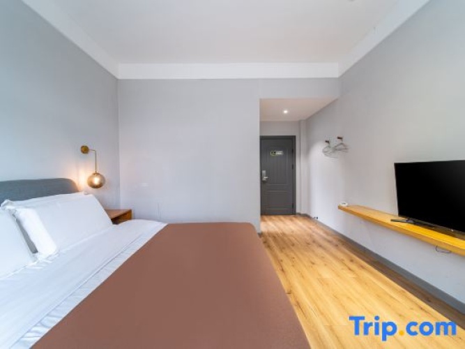 Standard Double room with balcony and with garden view