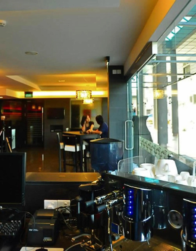 Tat Place Hotel
