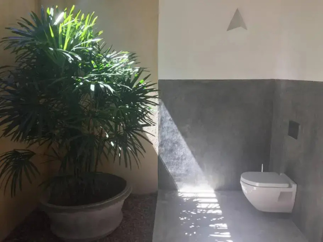 Etamba House