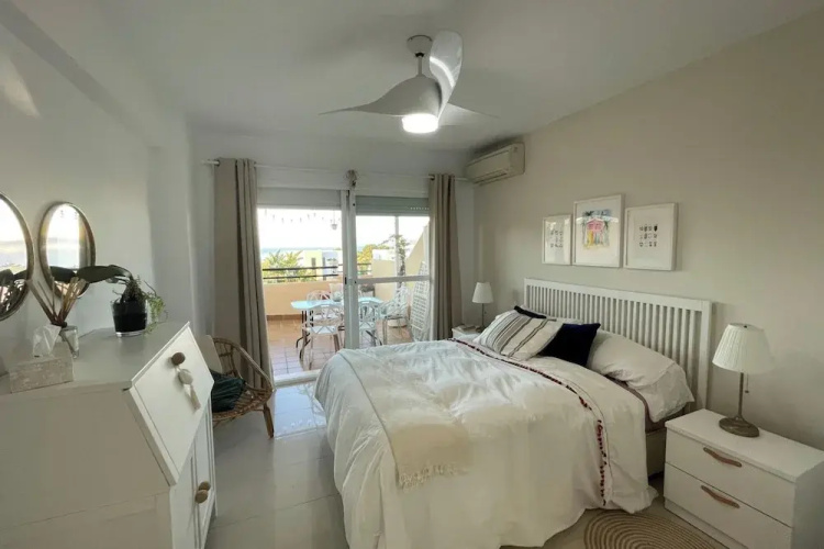 Townhouse - Sleeps 4 - Pool - Playground