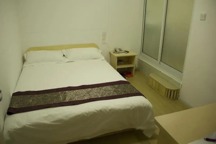 Lanting Business Hotel(青岛兰亭商务宾馆)