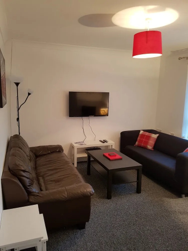 Bathgate Contractor and Business Apartment