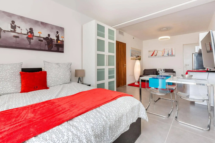 Yam Executive Suite