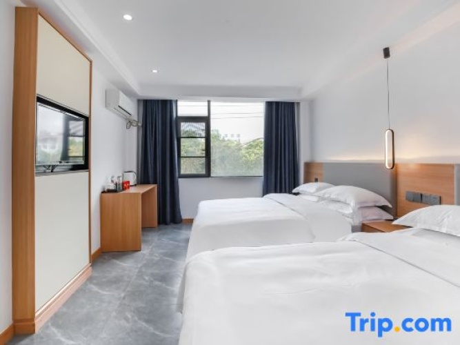 Premier Twin room