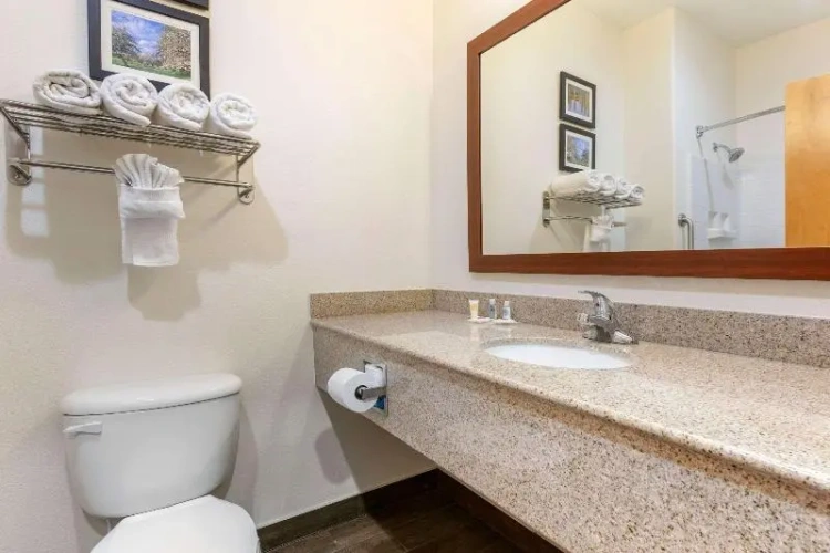 Quadruple Suite with balcony
