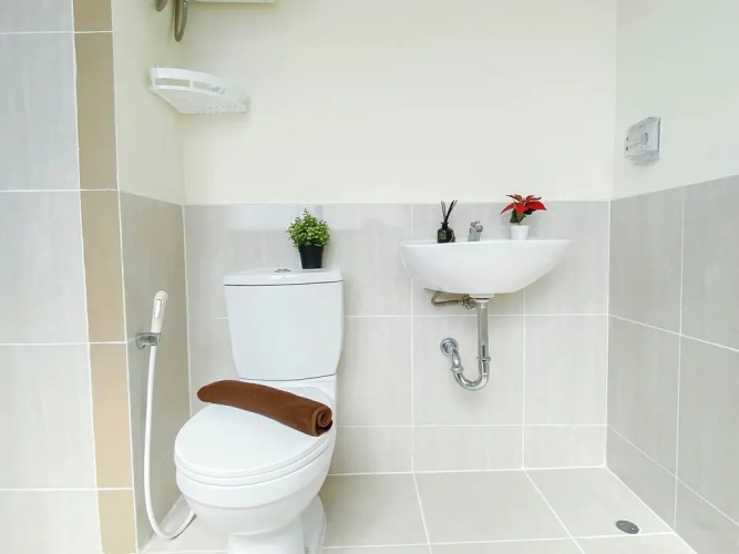Restful 3Br At Meikarta Apartment