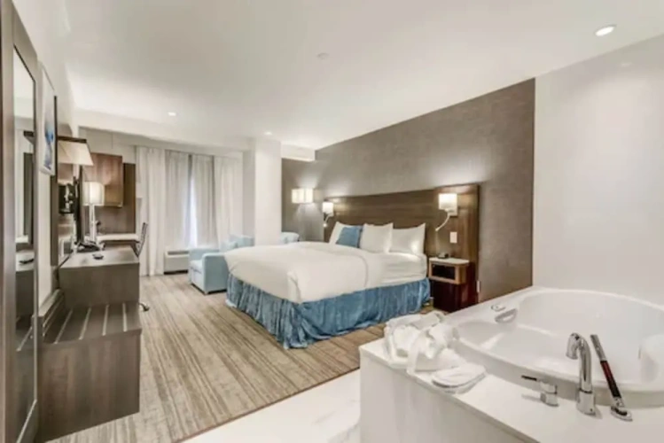 Double Suite
