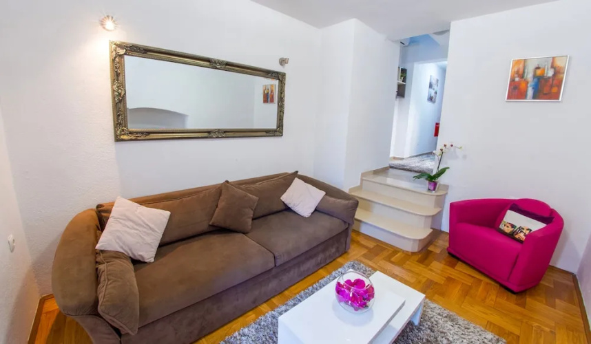 Purple Rain Apartment