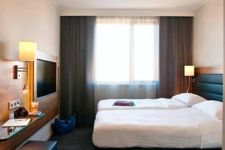 Moxy Sleeper Twin room