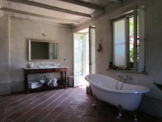 Deluxe Suite with view