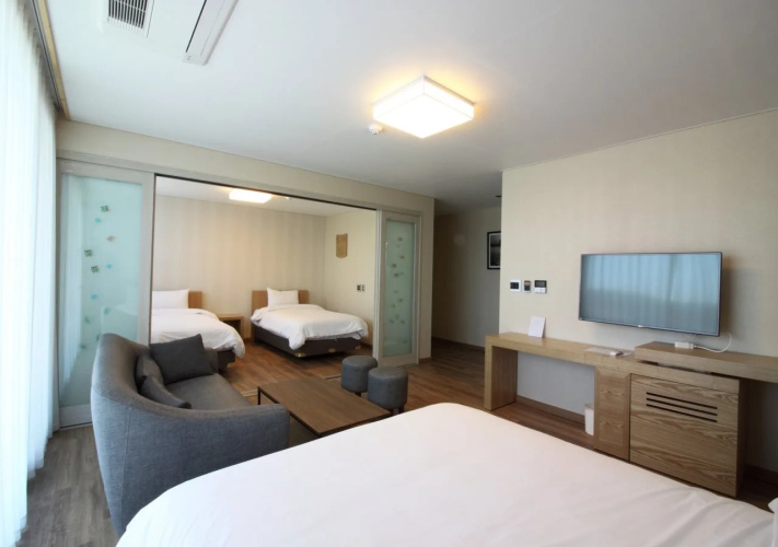 Suave Hotel