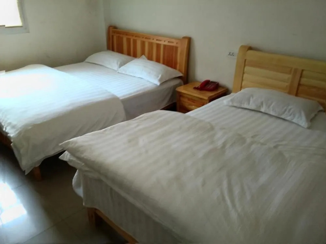 Fengqing Express Hotel