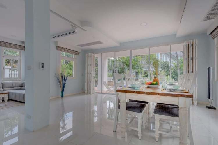 Exclusive Beachfront Villa