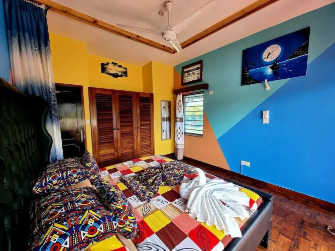 Lux Suites Solar Holiday Apartments