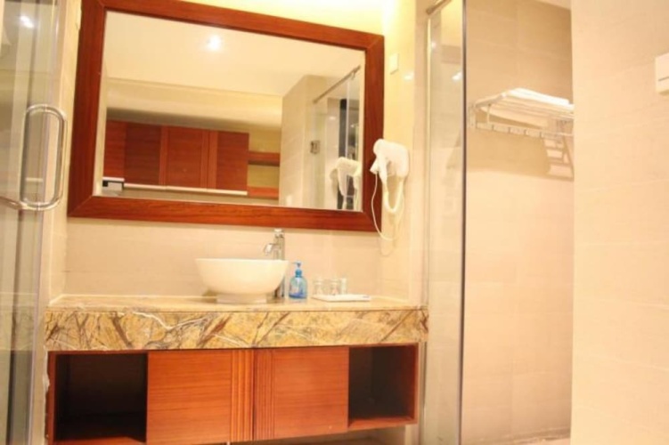 Huidong Seaside Apartment