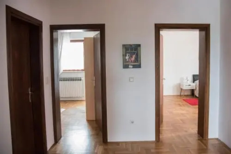 Apartments Jela