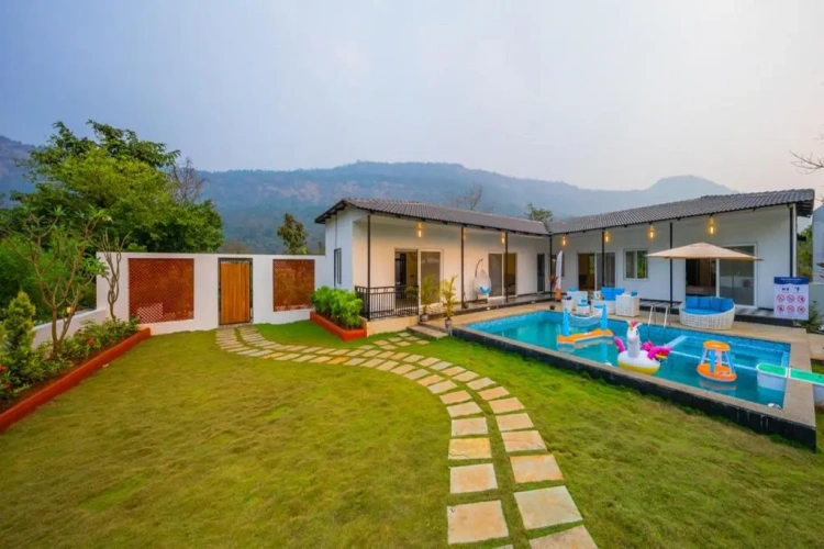 3 Bedrooms Villa