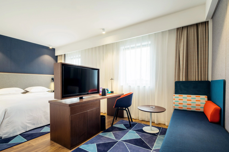 Holiday Inn Express Shaoxing Paojiang by IHG