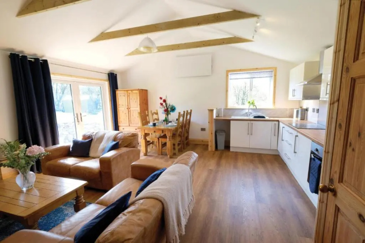 Pen Dragon - 2 Bedroom Cottage - Pen-clawdd