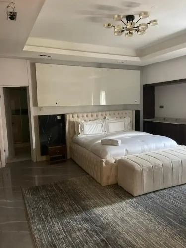 Sujimoto MacDonald 2 Bedroom Apartment
