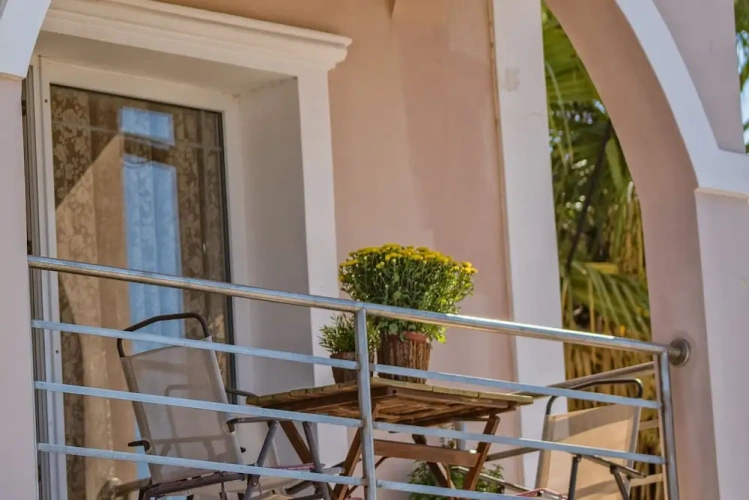 3 Bedrooms Apartment with balcony