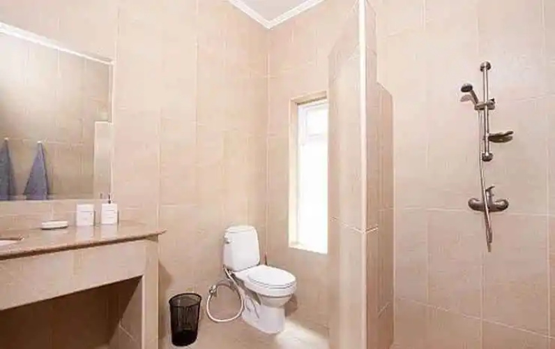 Villa Aromdee A