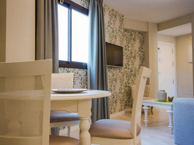1 bed Superior Holidays2Malaga
